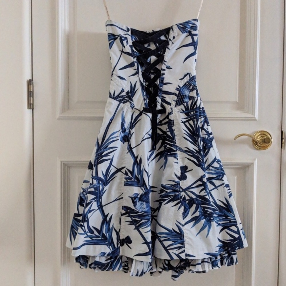 Karen Millen Blue and White Bird Strapless Dress - Picture 3 of 8